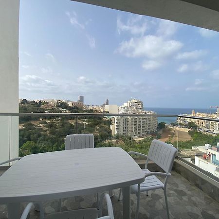 Spectacular Distant Seaview Apt Sliema Buitenkant foto