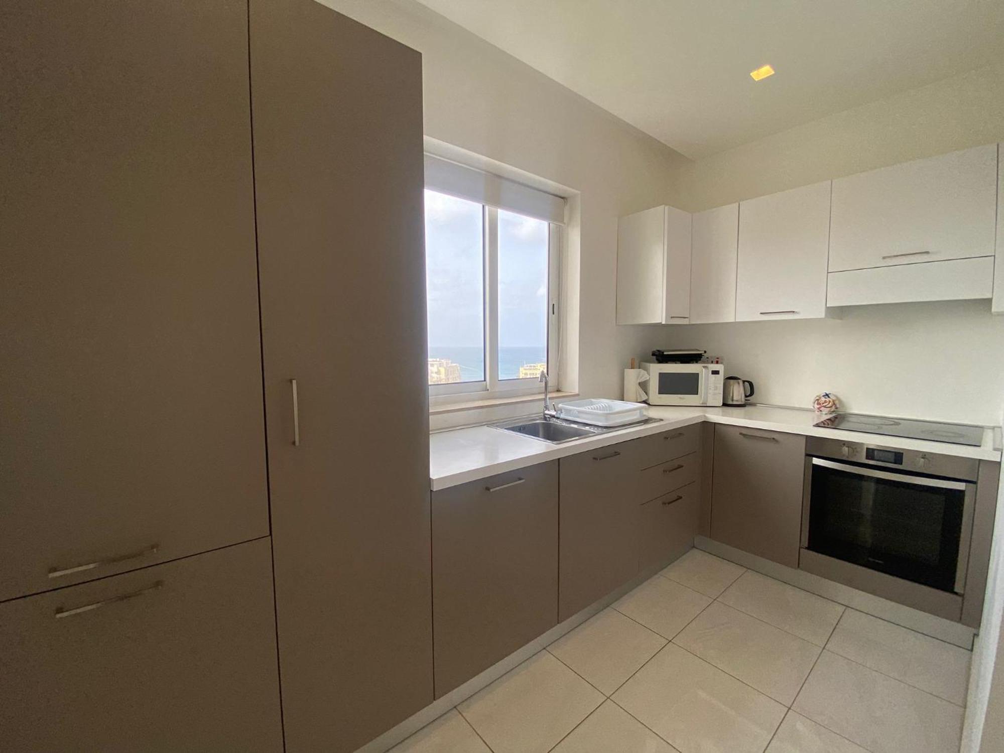Spectacular Distant Seaview Apt Sliema Buitenkant foto