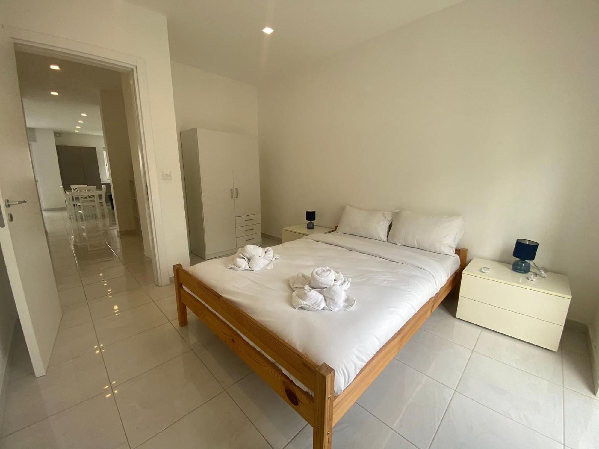 Spectacular Distant Seaview Apt Sliema Buitenkant foto