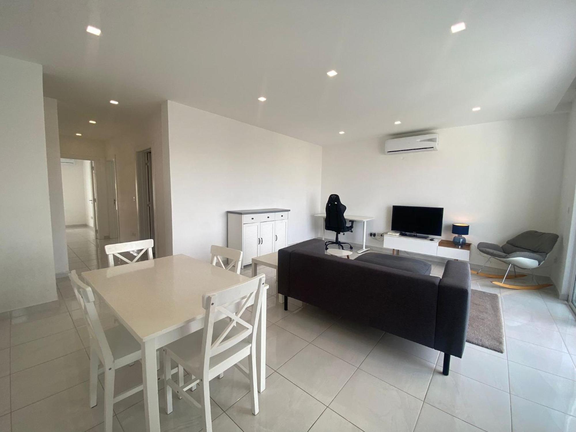 Spectacular Distant Seaview Apt Sliema Buitenkant foto
